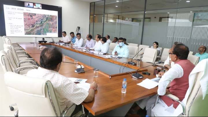 प्रदेश में सड़कों की गुणवत्ता नियंत्रण के लिए हो रहे हैं अद्भुत प्रयास - मुख्यमंत्री श्री चौहान